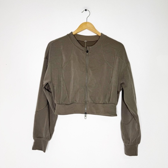 Lululemon Softstreme Ribbed Full Zip Cropped Jacket Size 6 - Picture 3 of 6